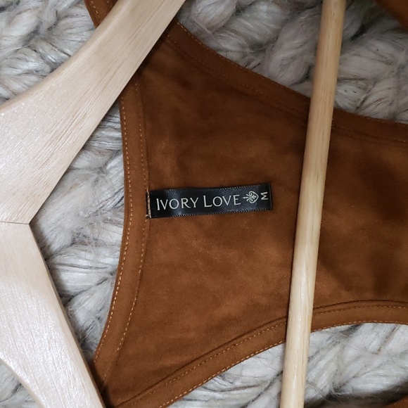 Ivory Love Size Medium - Picture 3 of 11